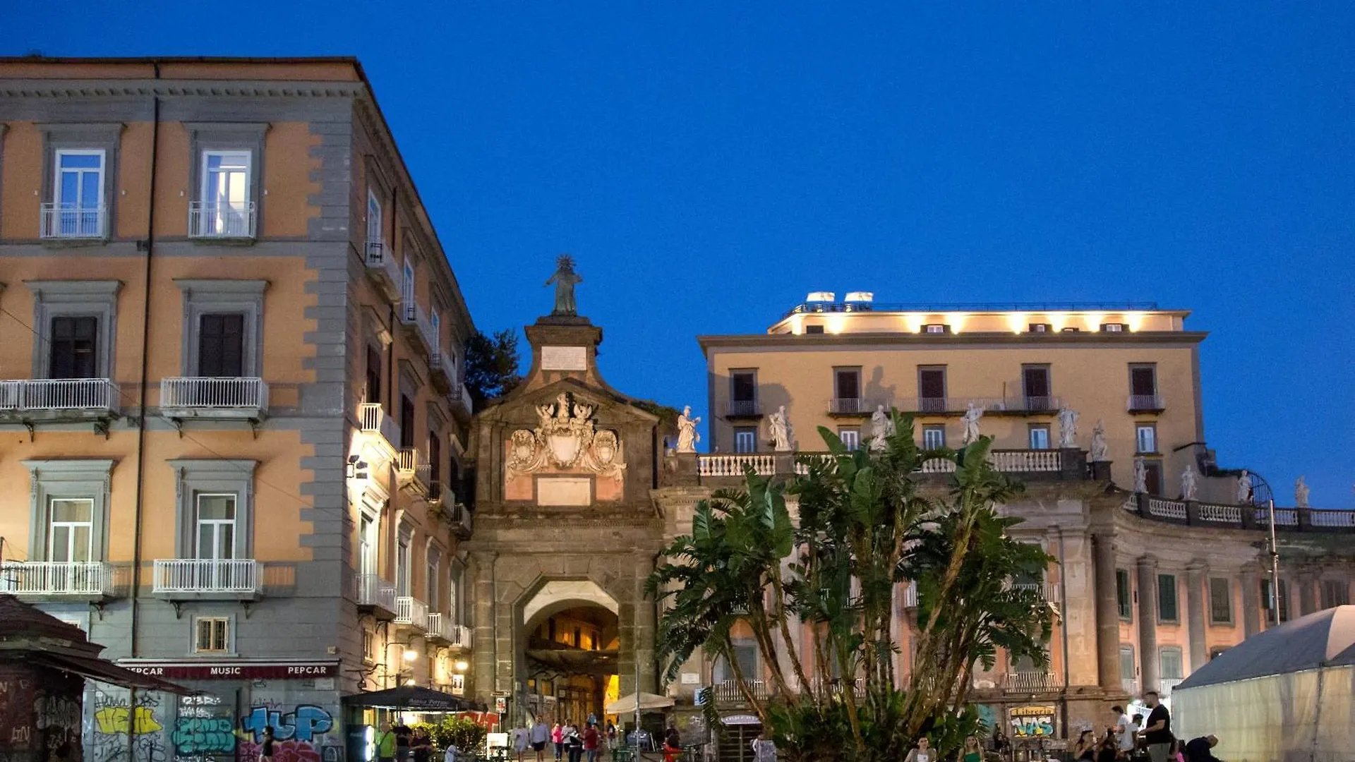 Guest house Galleria Port'Alba - Suites & Rooftop Naples Italy